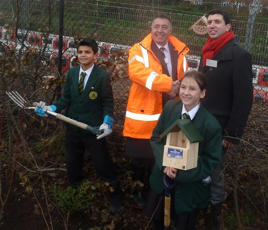 Phil Hufton & Martyn Foster aided by a couple of eager pupils