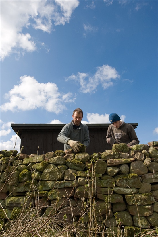  Building a stone wall