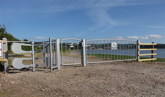 New gate