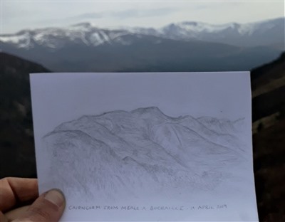 Sketching the Cairngorms from a sheltered spot of Meall a’ Bhuachaille, April 2019.